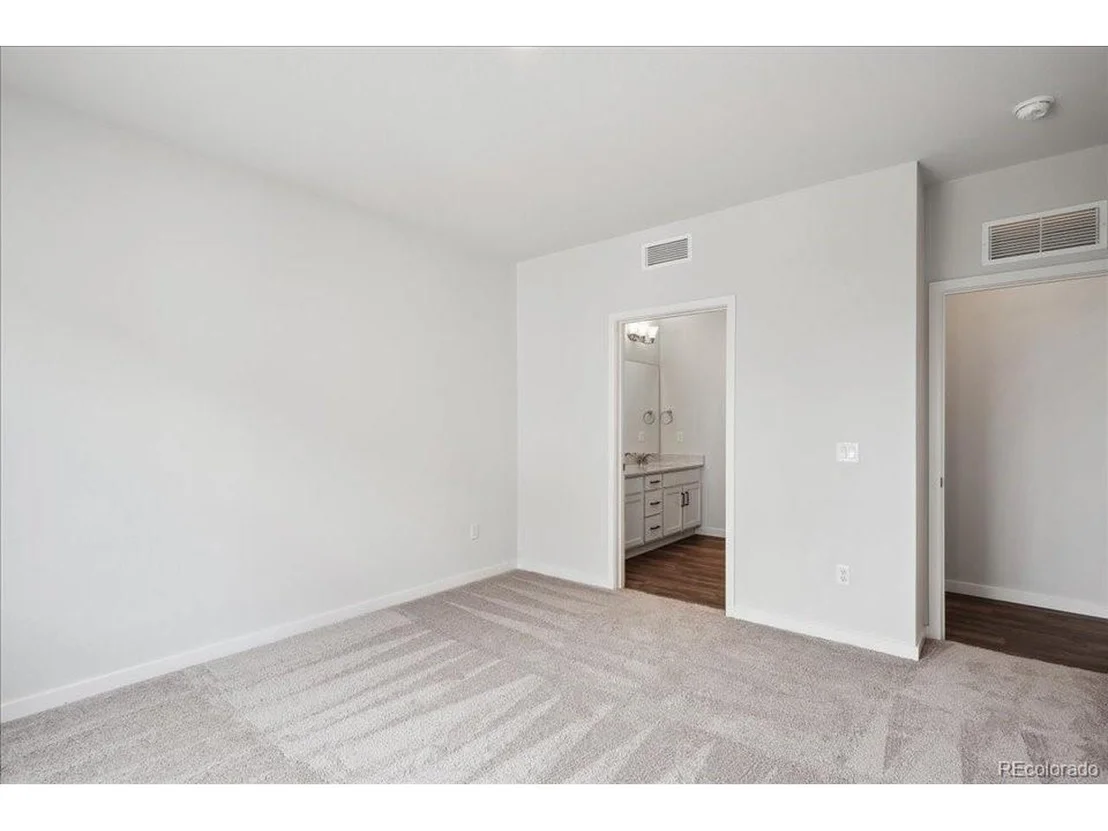 Photo of Unit 1206 at 487 Interlocken Blvd