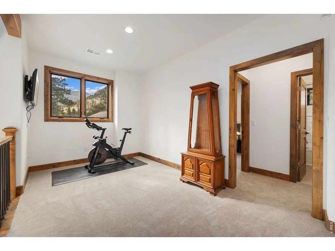 Photo of 2742 Ypsilon Cir