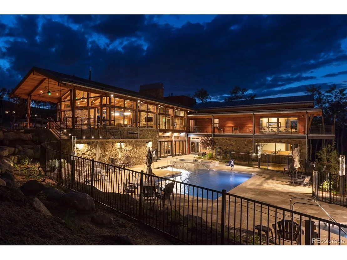 Photo of 182 Vendette Rd