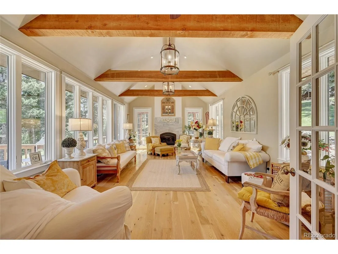 Photo of 5849 High Dr