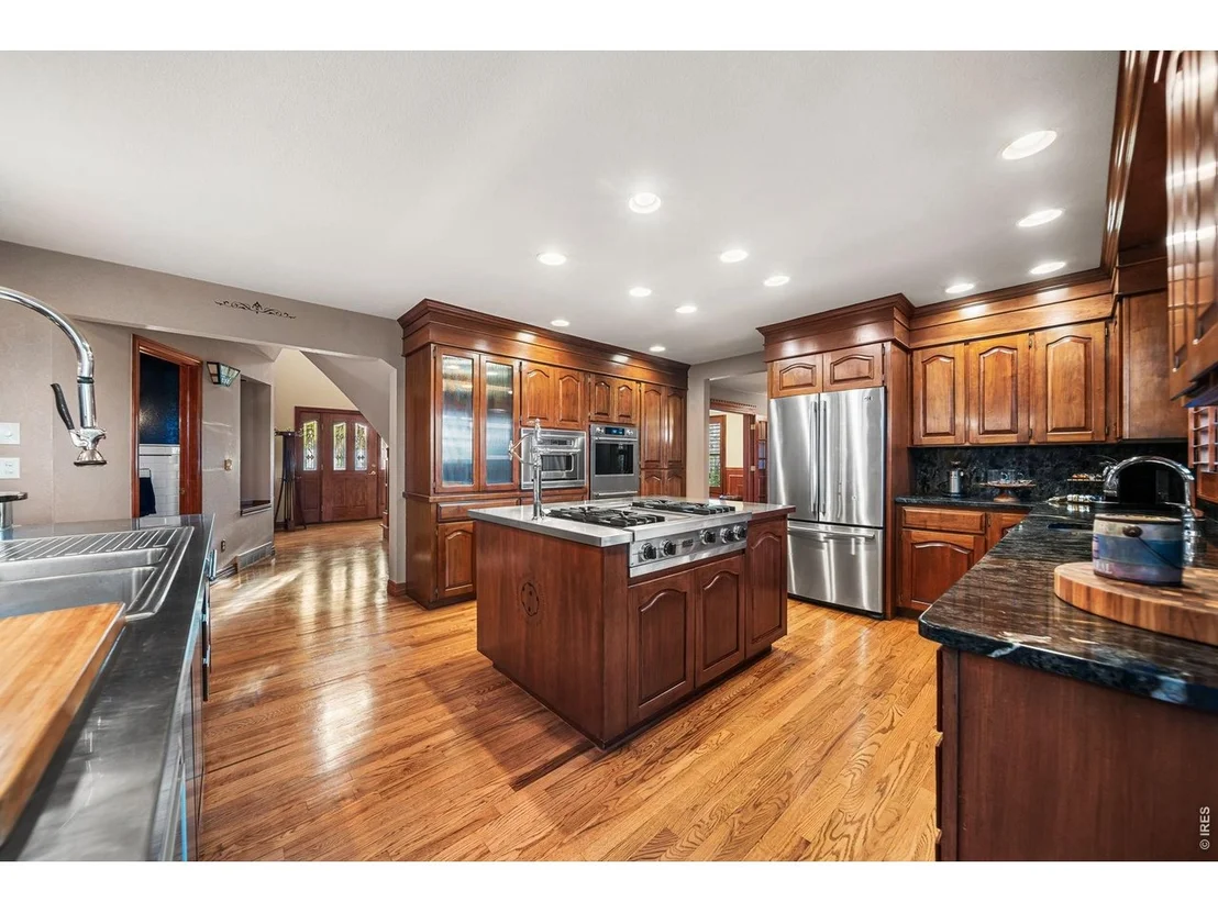 Photo of 2900 Spring Mountain Dr