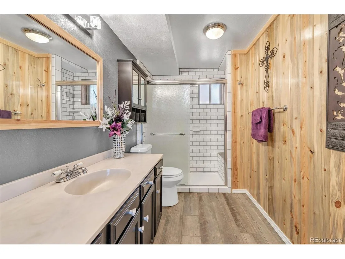 Photo of 9469 Grandview Ave