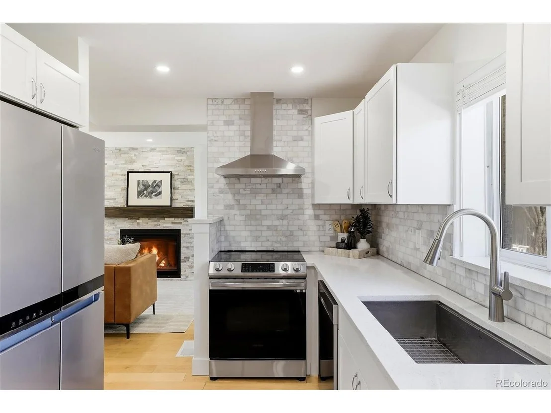 Photo of 2985 Eudora St