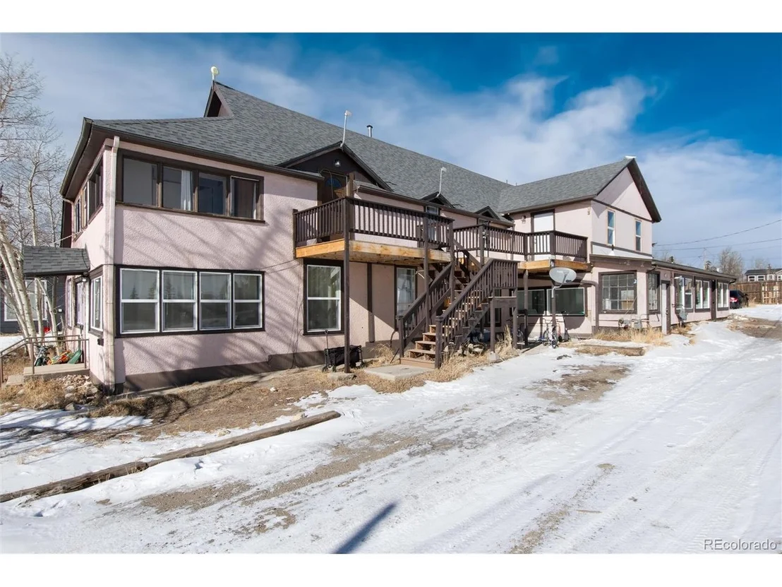 Photo of 550 Castello Ave