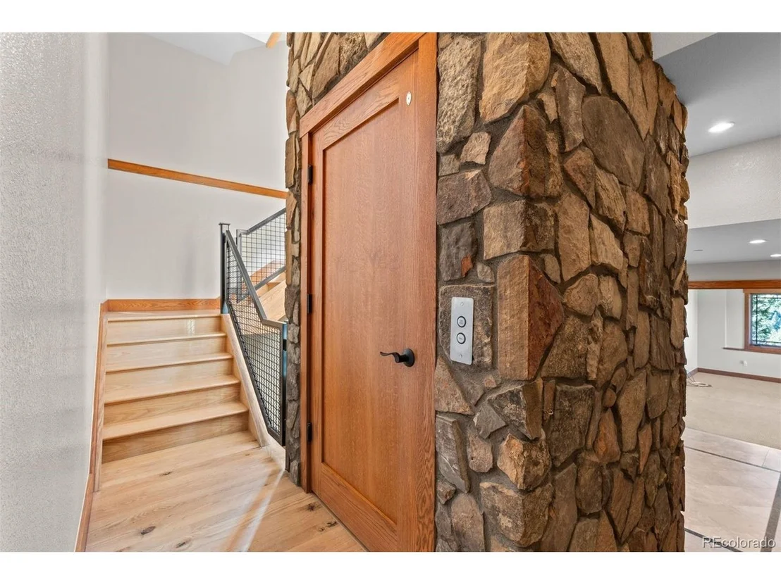 Photo of 180 Outpost Ln