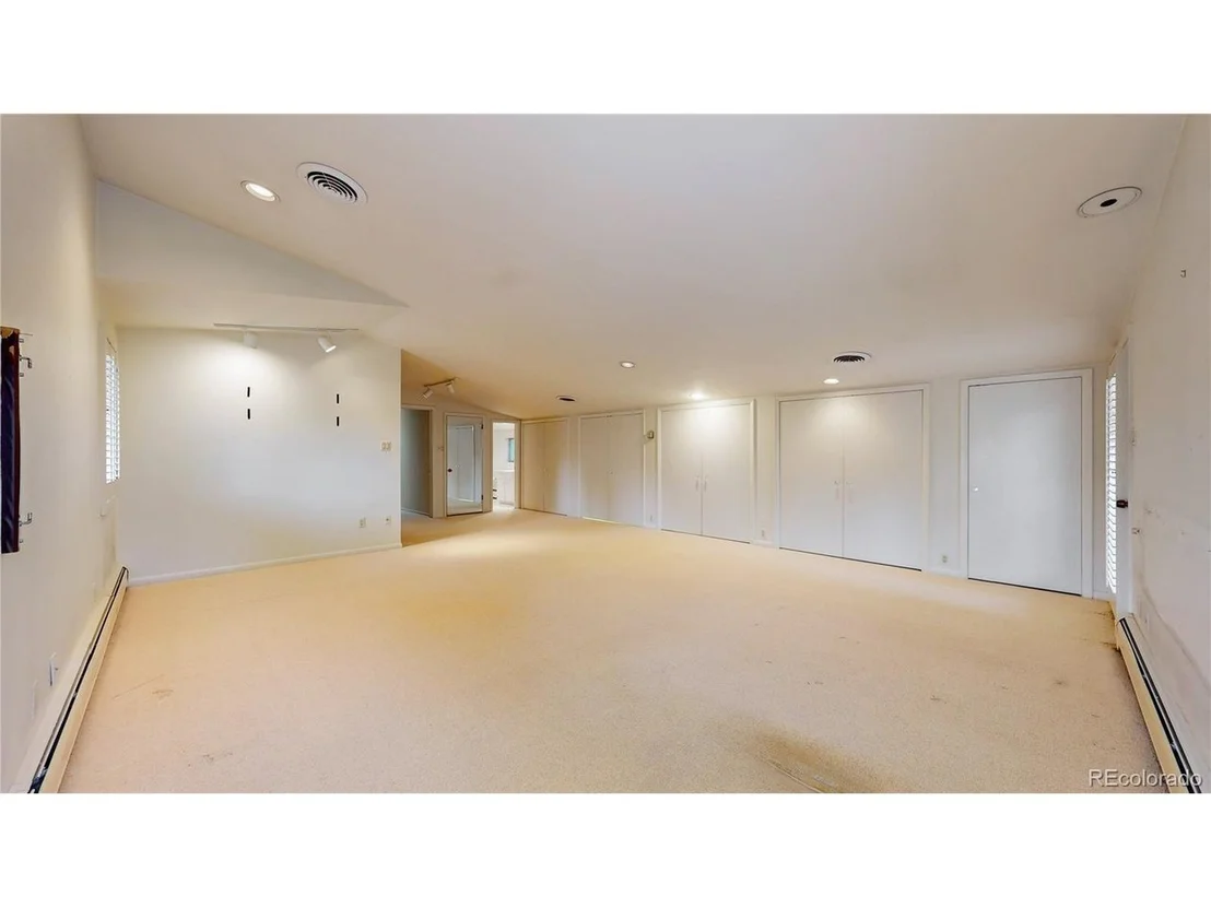 Photo of 340 Clermont St Pkwy
