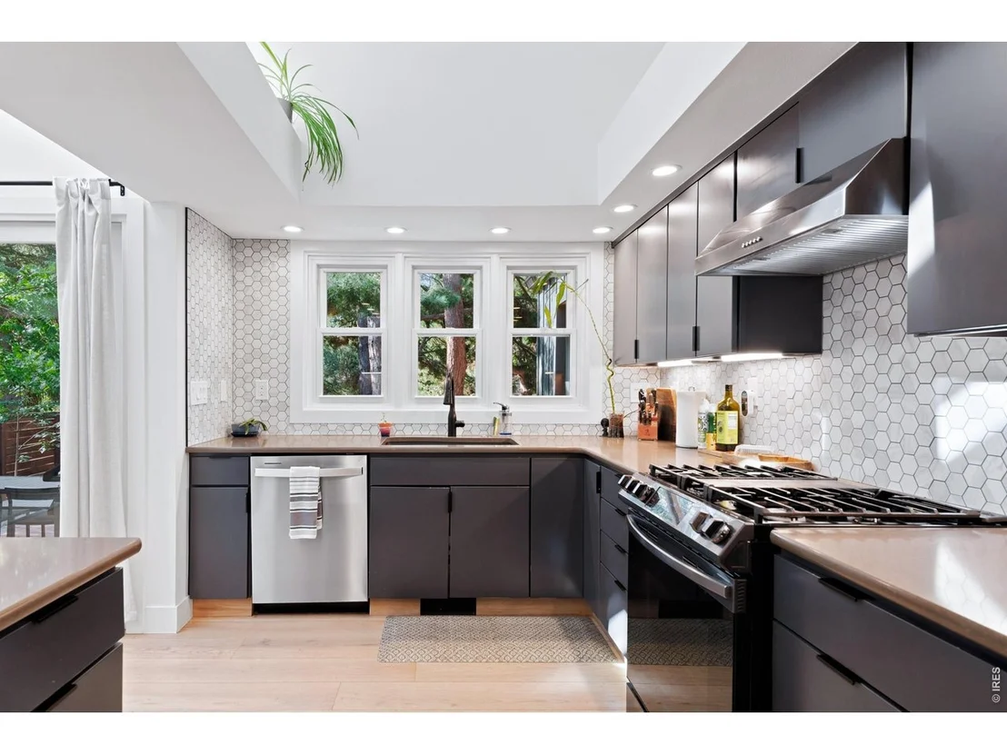 Photo of 3497 Iris Ct