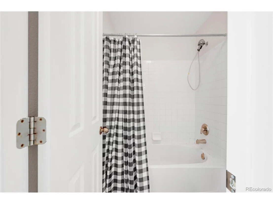 Photo of 14039 Fairwind Ln