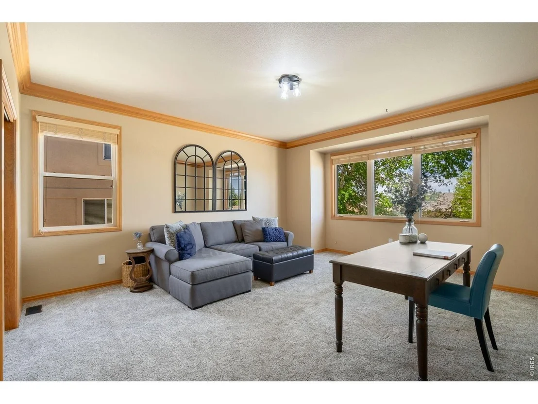 Photo of 6035 Watson Dr