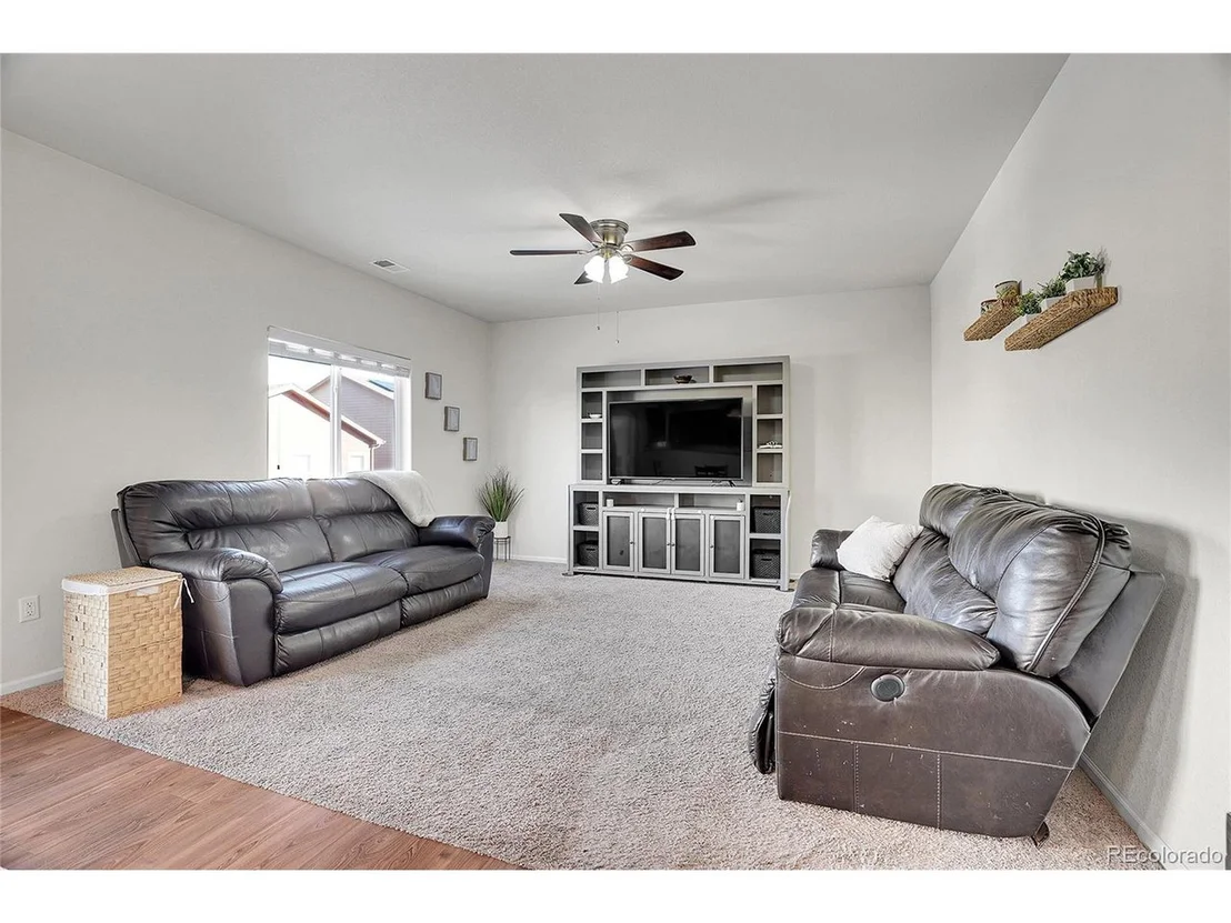 Photo of 567 Solano Dr