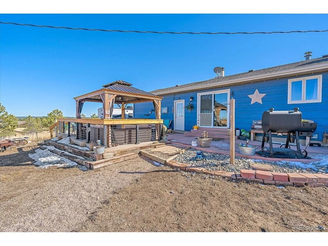 Photo of 1243 Sioux Trl