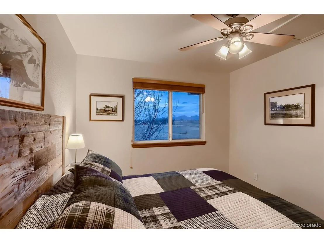 Photo of 5827 Blue Mountain Cir