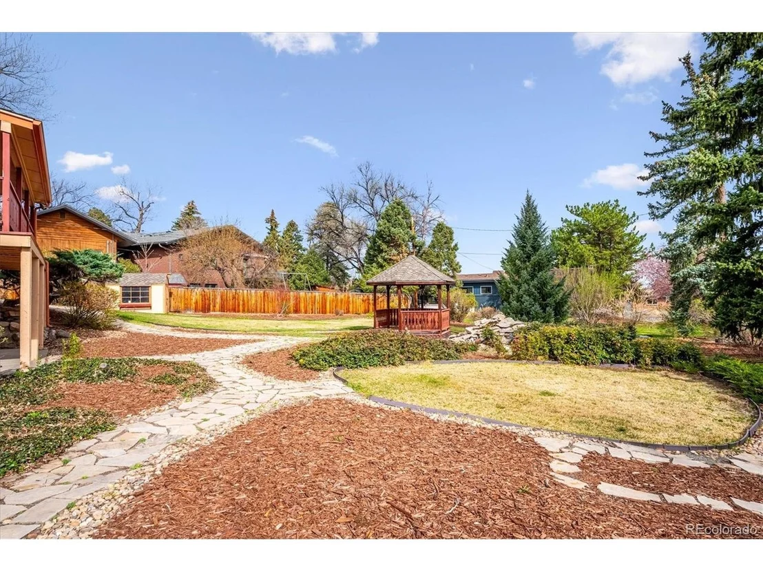 Photo of 14075 Crabapple Rd