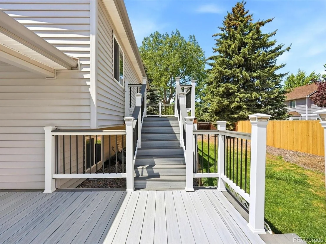 Photo of 6691 Deframe Ct