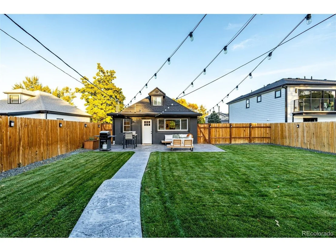 Photo of 4655 Bryant St