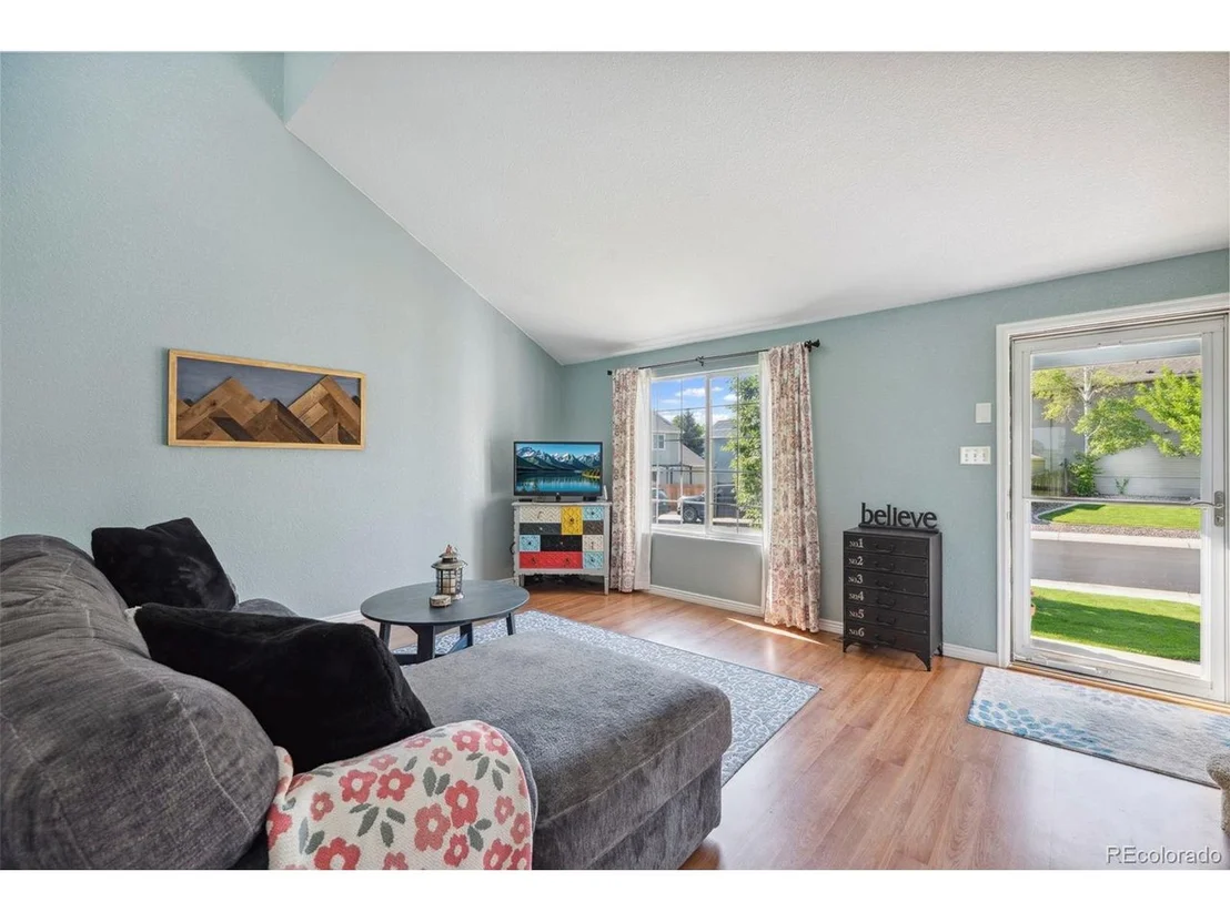Photo of 7977 Emerson Ave