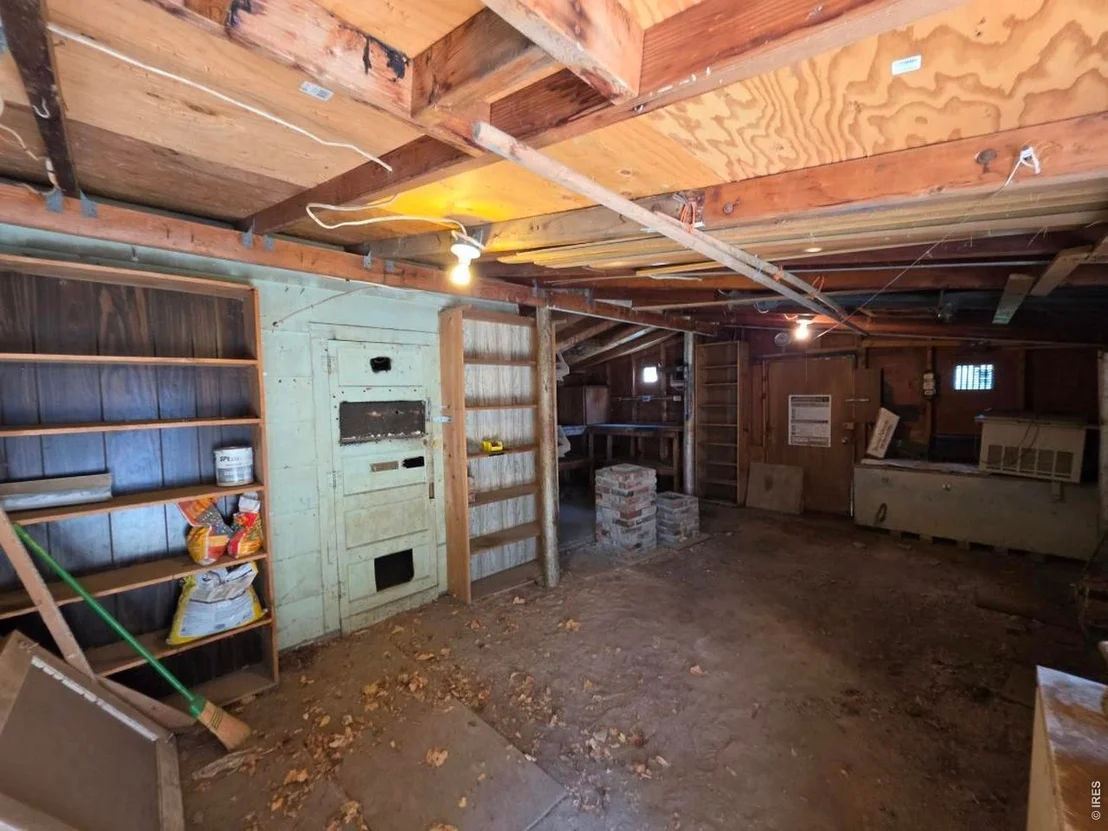 Photo of 310 N 8th Ave