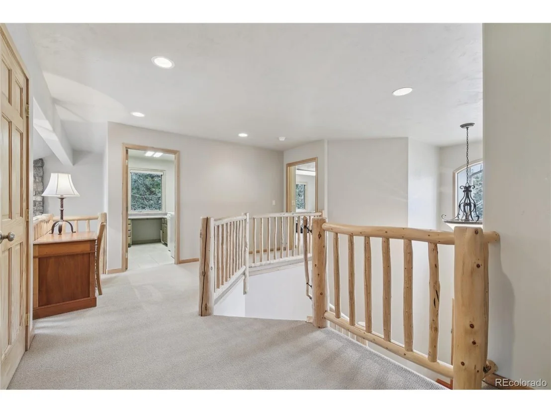 Photo of 1545 Legend Lake Cir