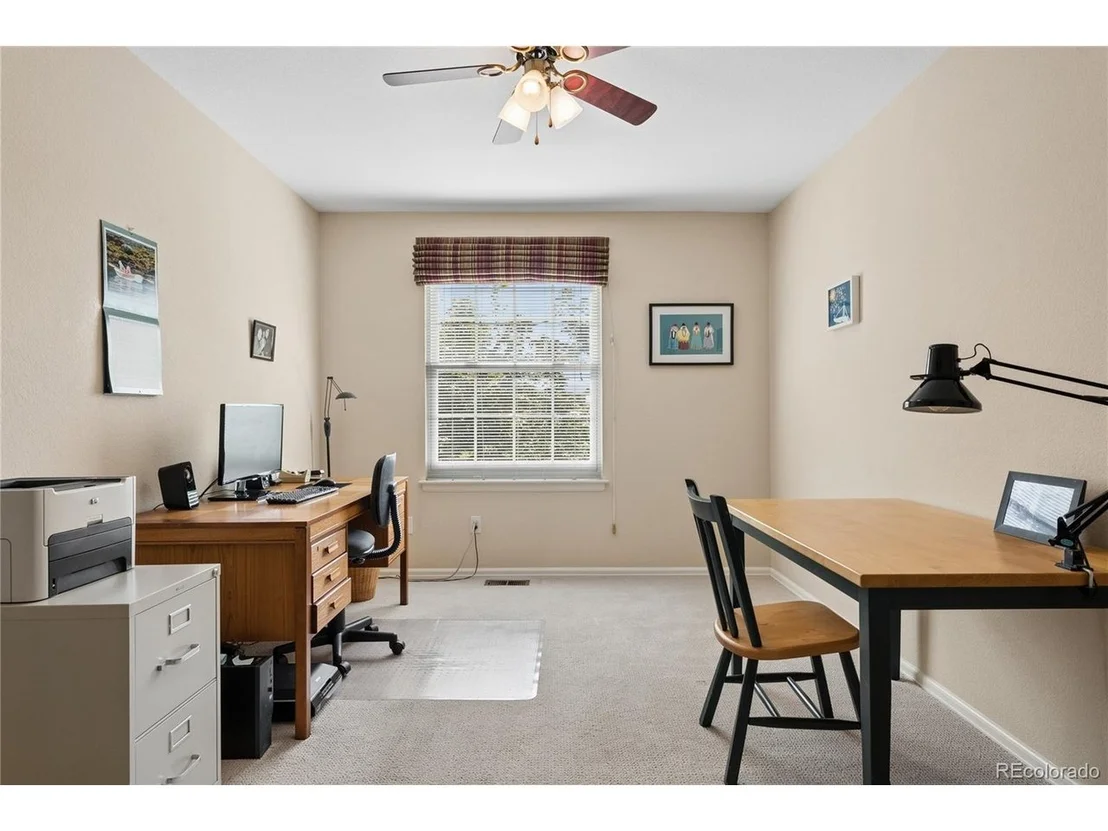Photo of 423 Pinewood Cir