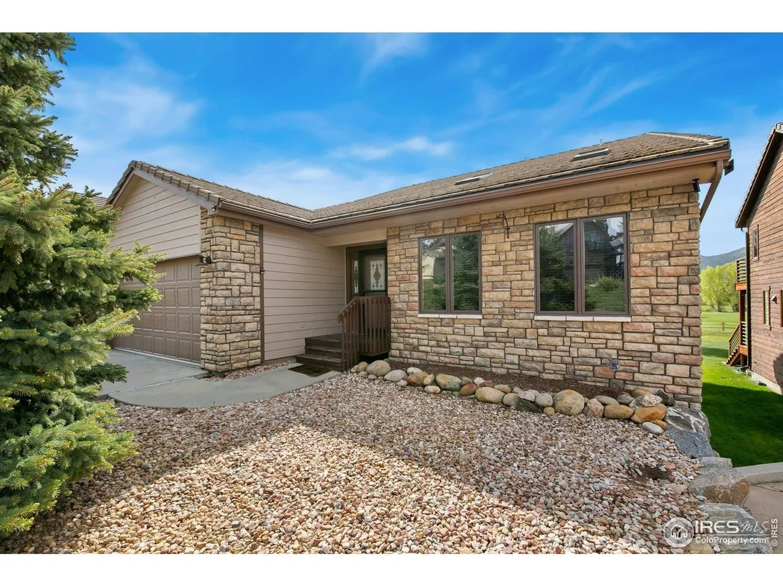 Photo of 464 Skyline Dr