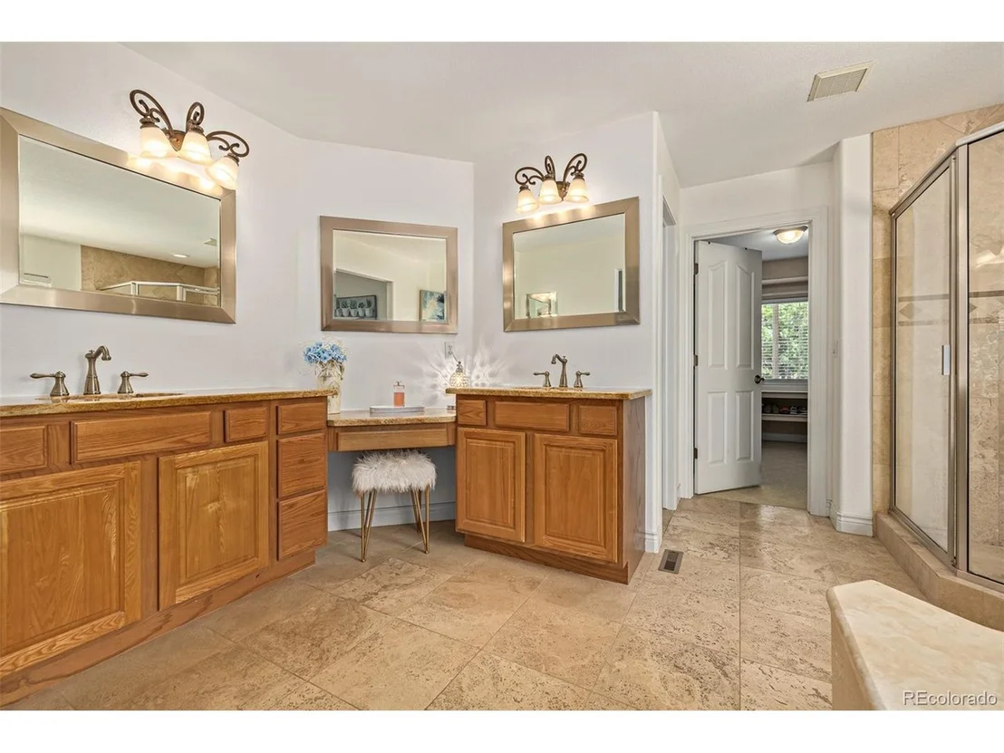 Photo of 5442 W 68th Pl