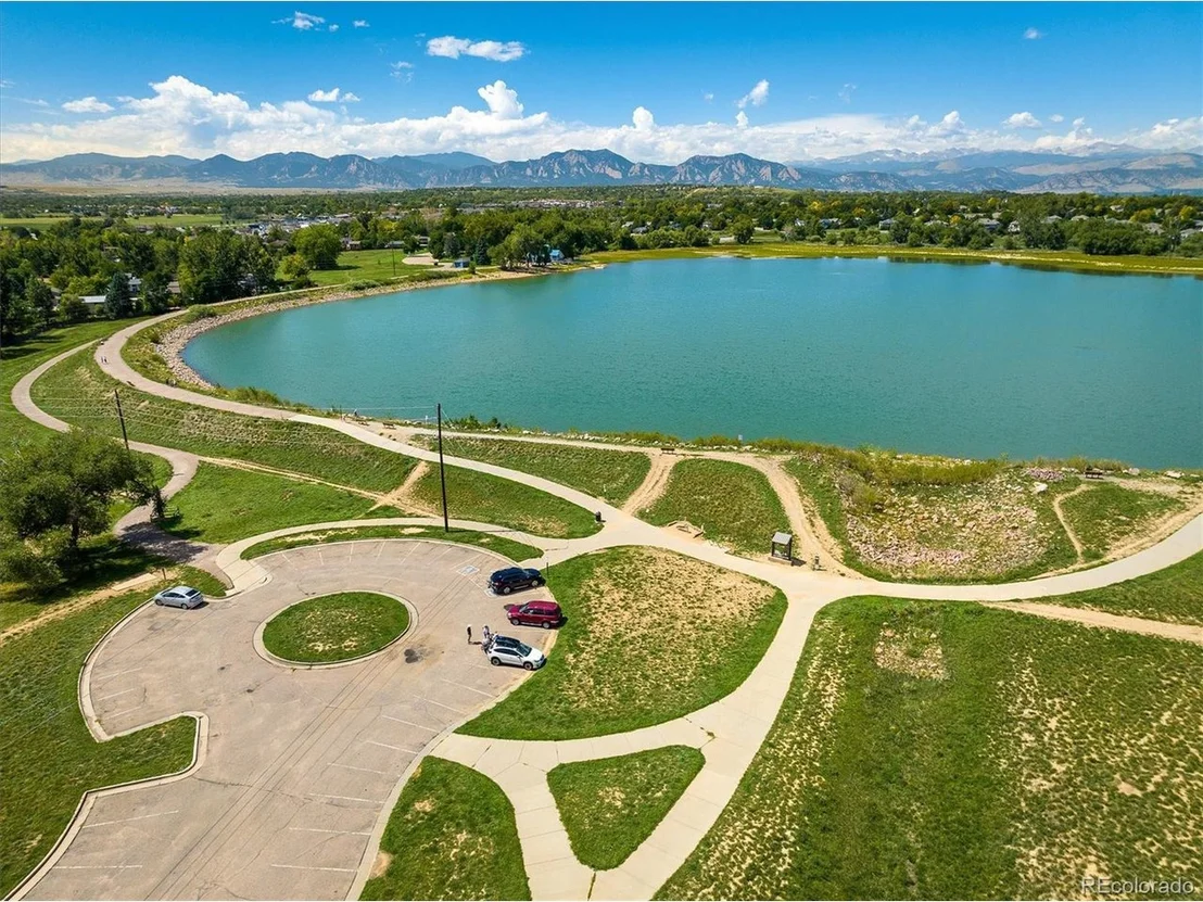 Photo of 2437 Waneka Lake Trl