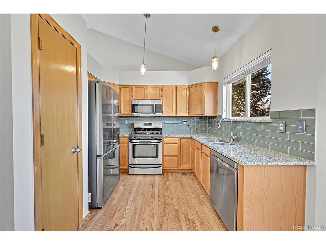 Photo of 6541 Devinney Ct