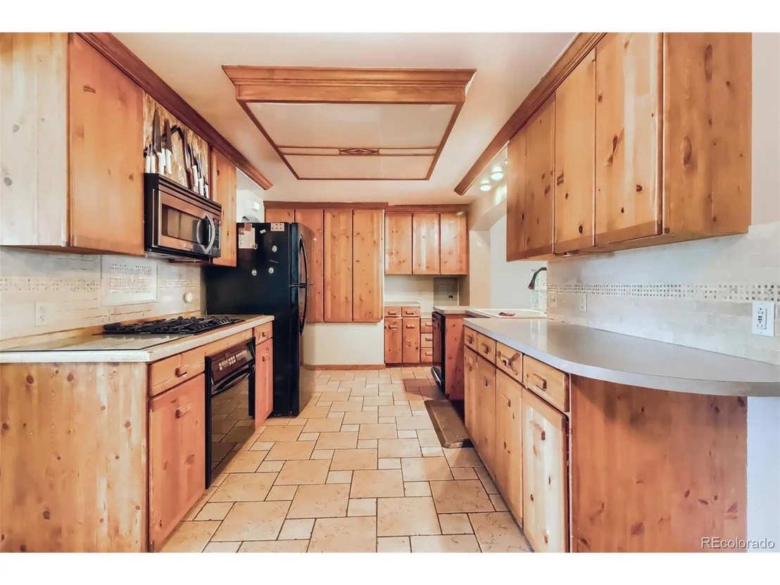 Photo of 4744 Dover St