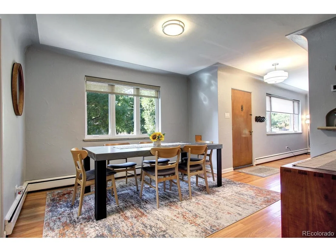 Photo of 1300 Elm St