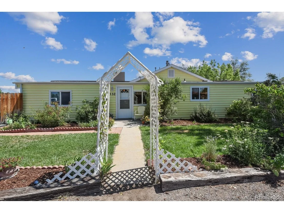 Photo of 332 Lilac Cir