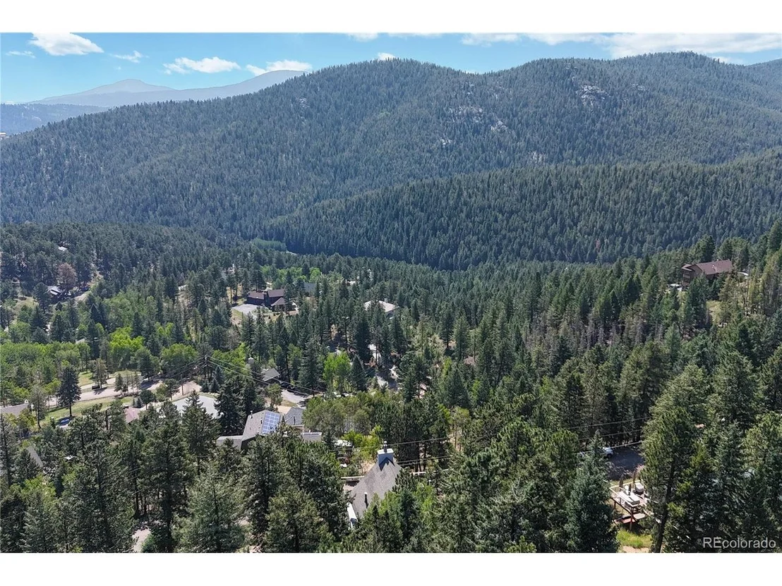 Photo of 32391 Lodgepole Dr