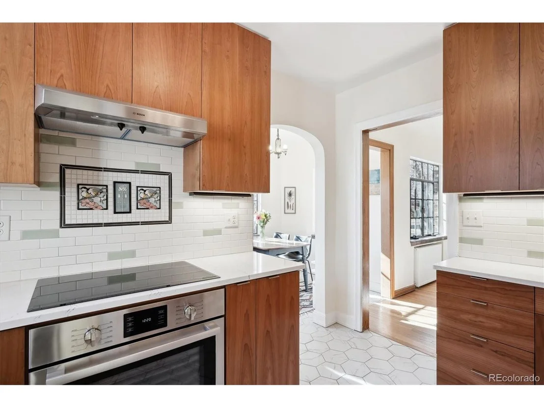 Photo of 2222 Locust St