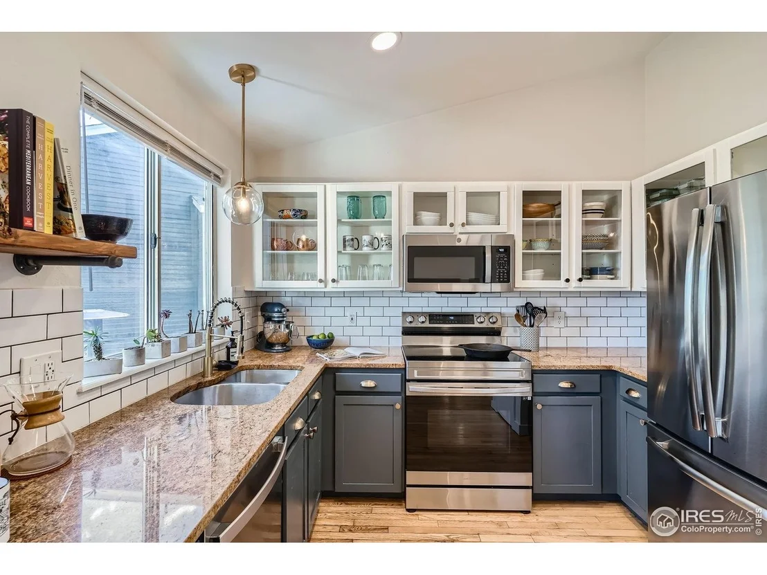 Photo of 348 Eisenhower Dr