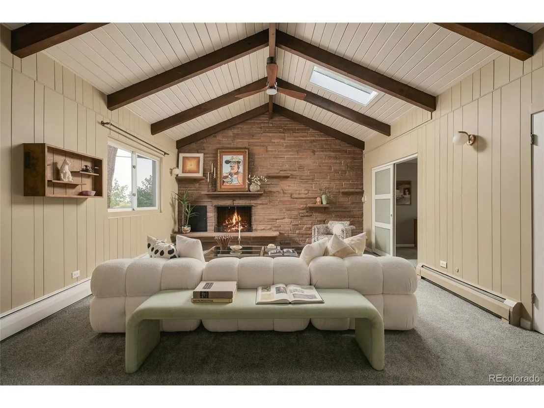 Photo of 4050 Field Dr