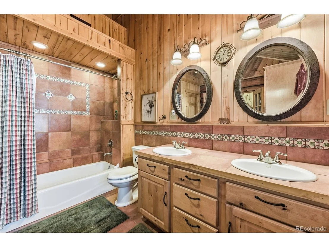Photo of 1806 Wagon Wheel Rd