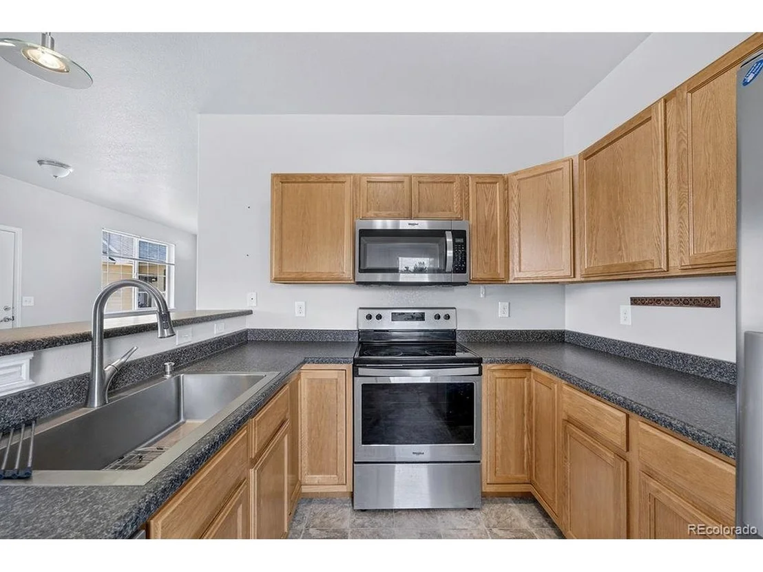 Photo of 370 Naples St