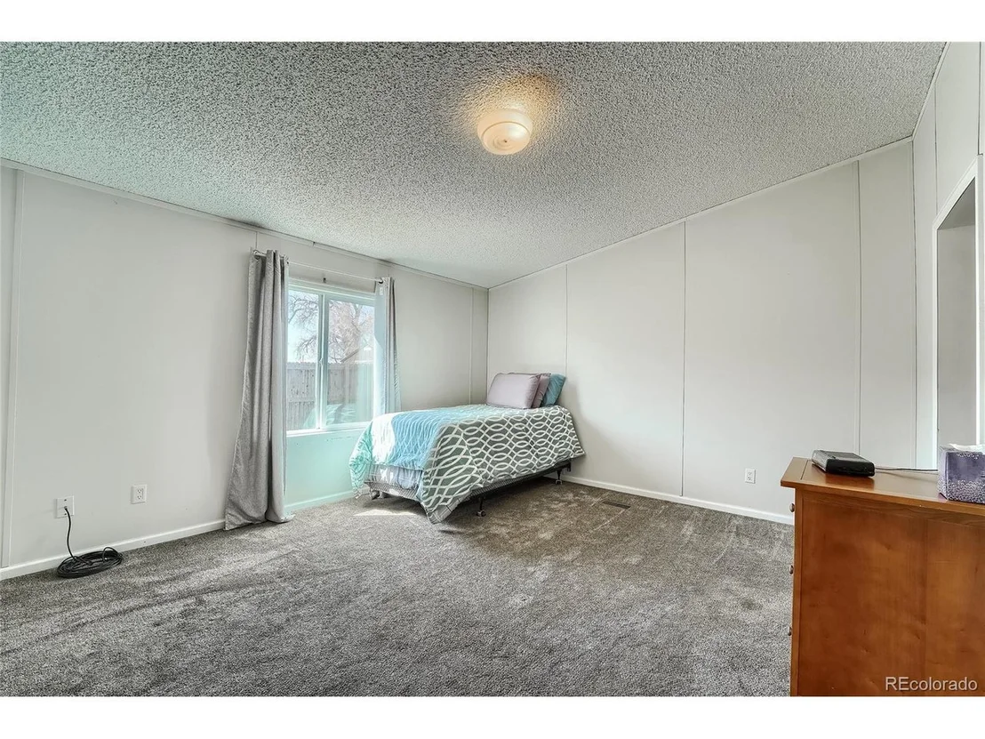Photo of 215 Elm St