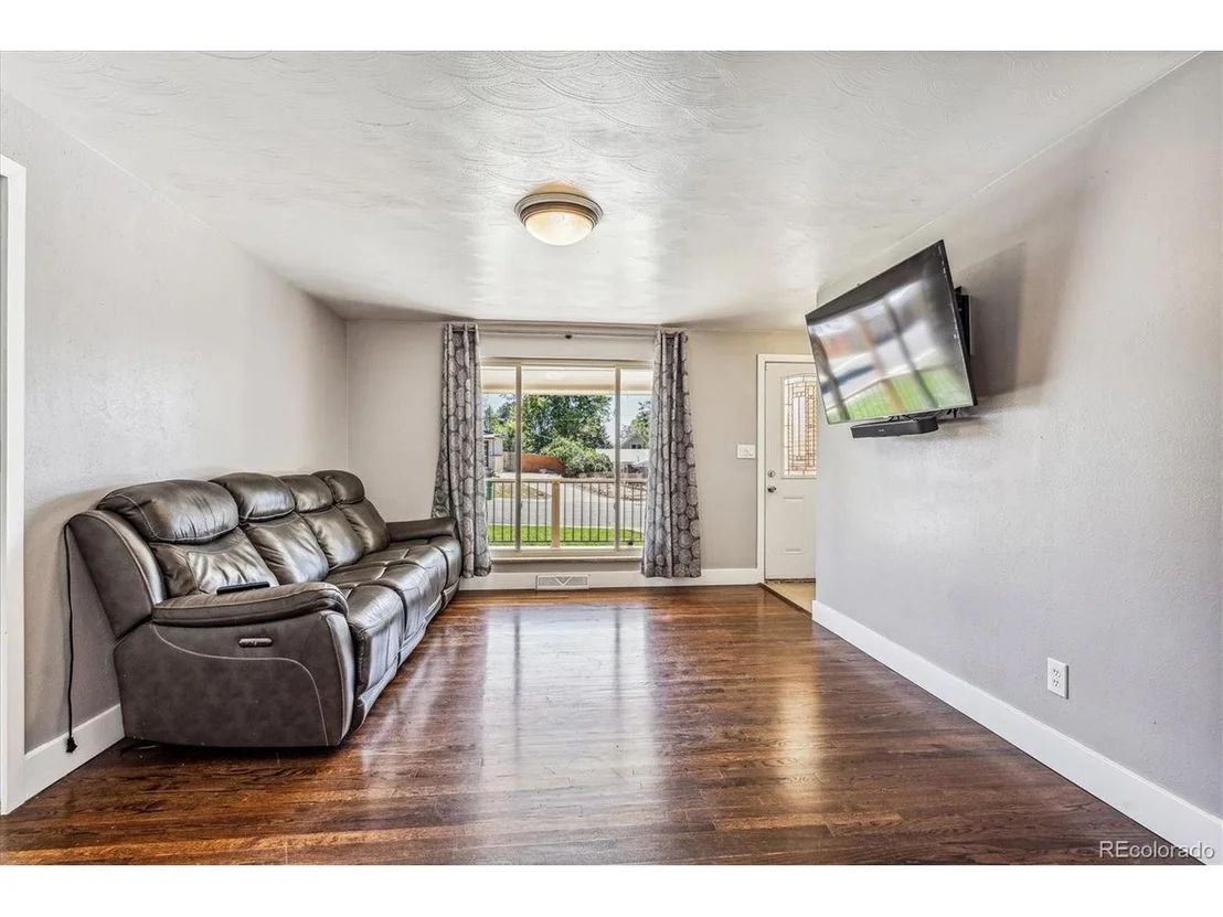 Photo of 3351 Hazel Pl