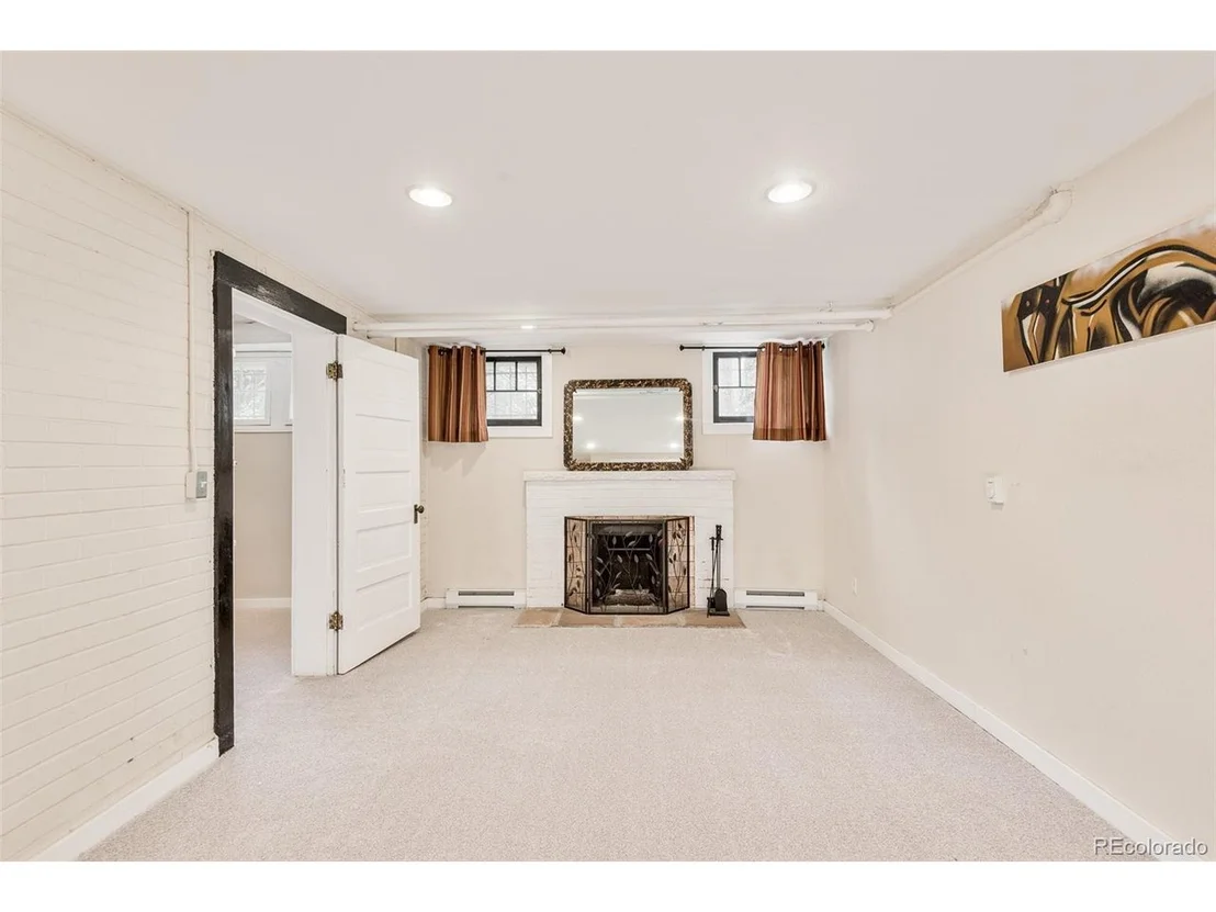 Photo of 2556 Eudora St