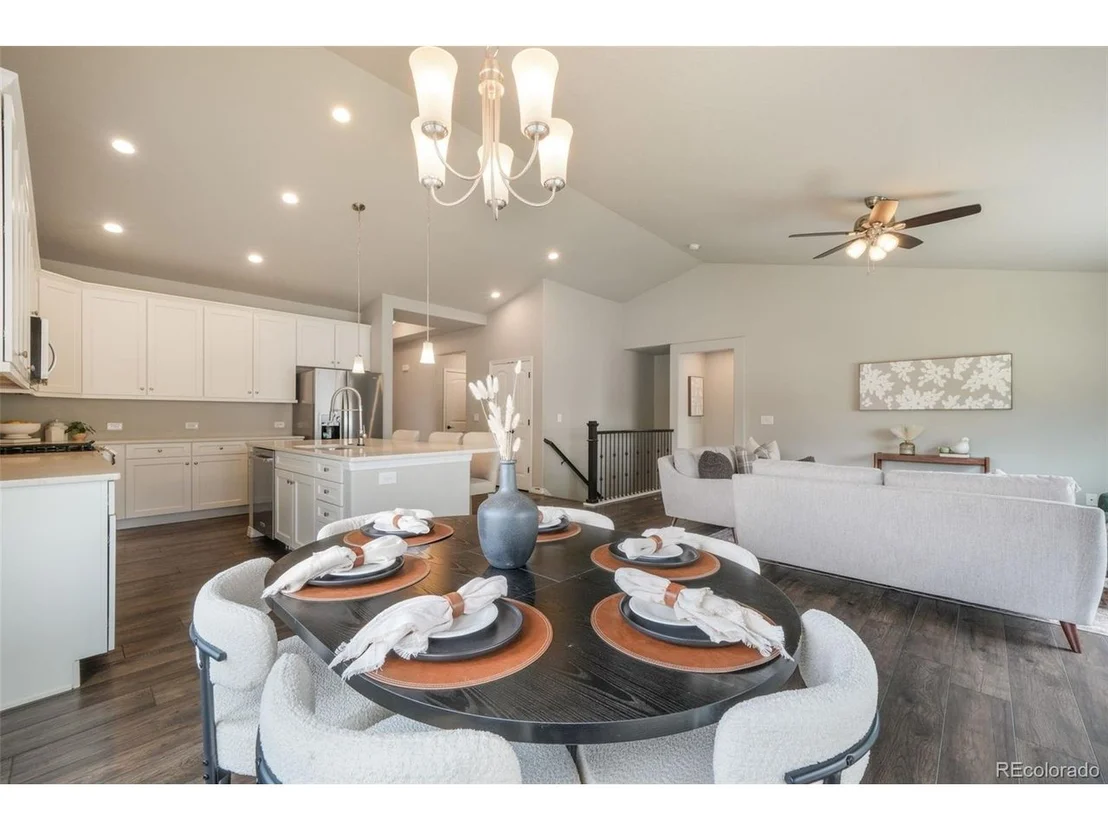 Photo of 2583 Lakes Edge Dr