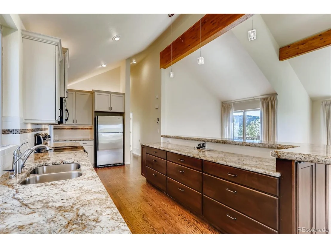 Photo of 25 Lake View Dr