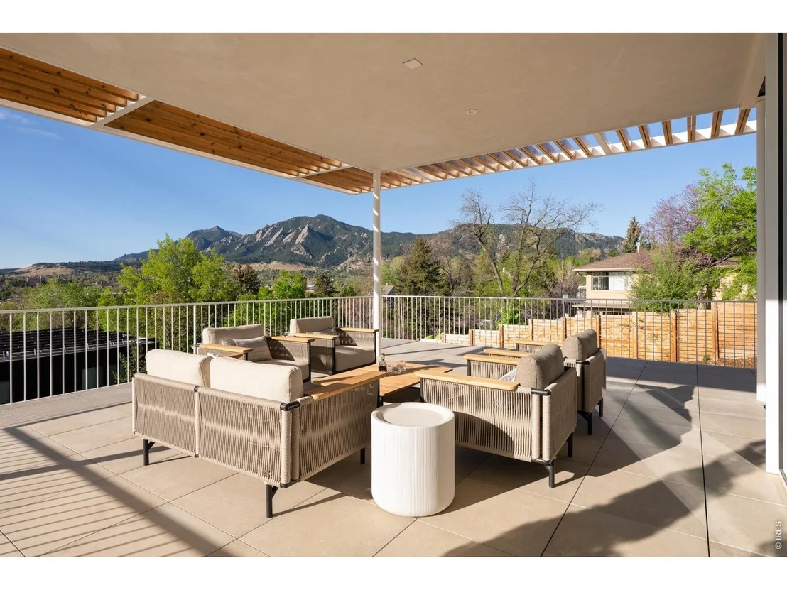 Photo of 1750 Sunset Blvd