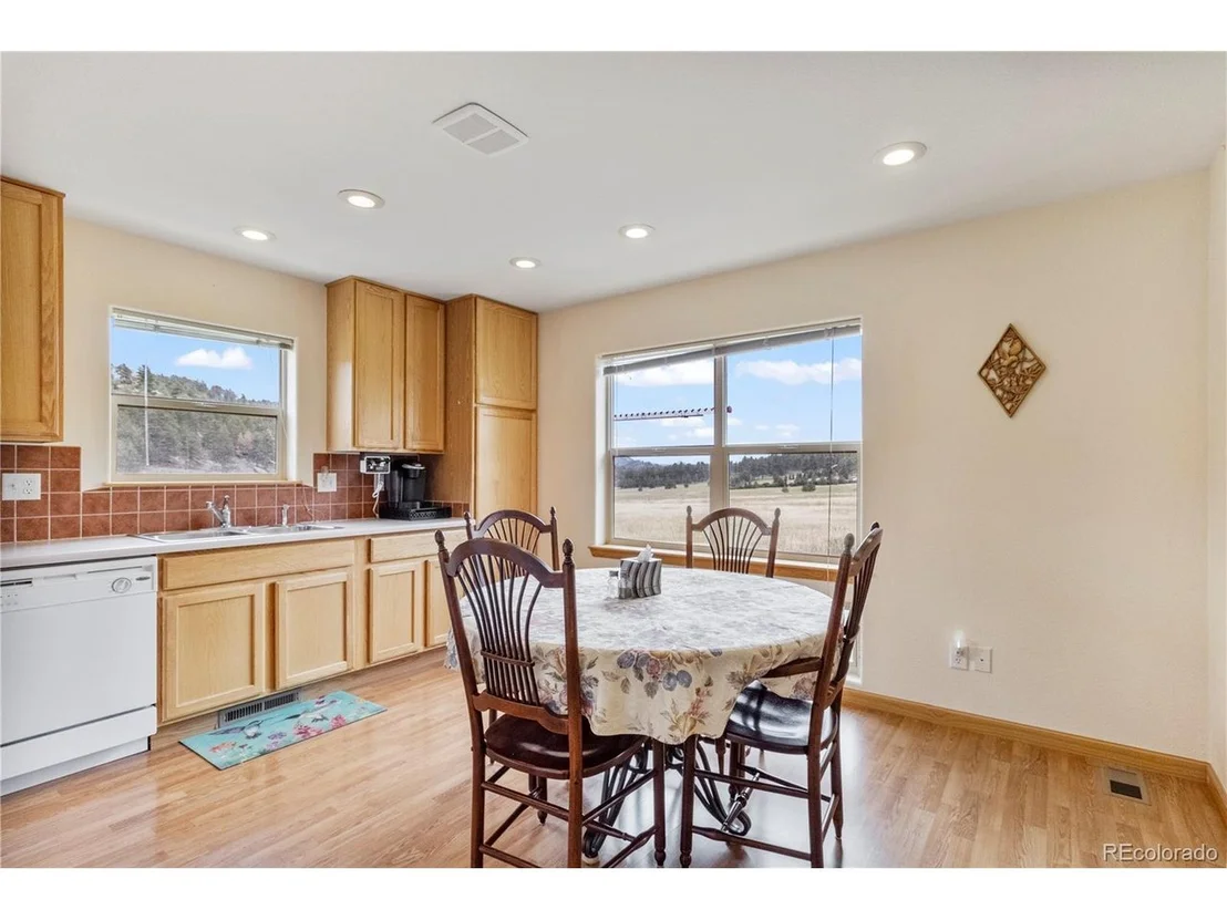 Photo of 38391 County Road 77