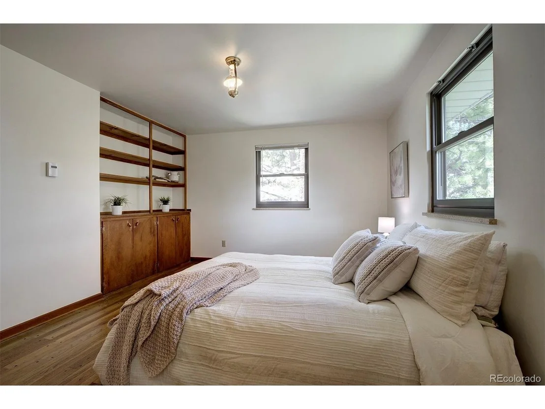 Photo of 25382 Mosier Cir