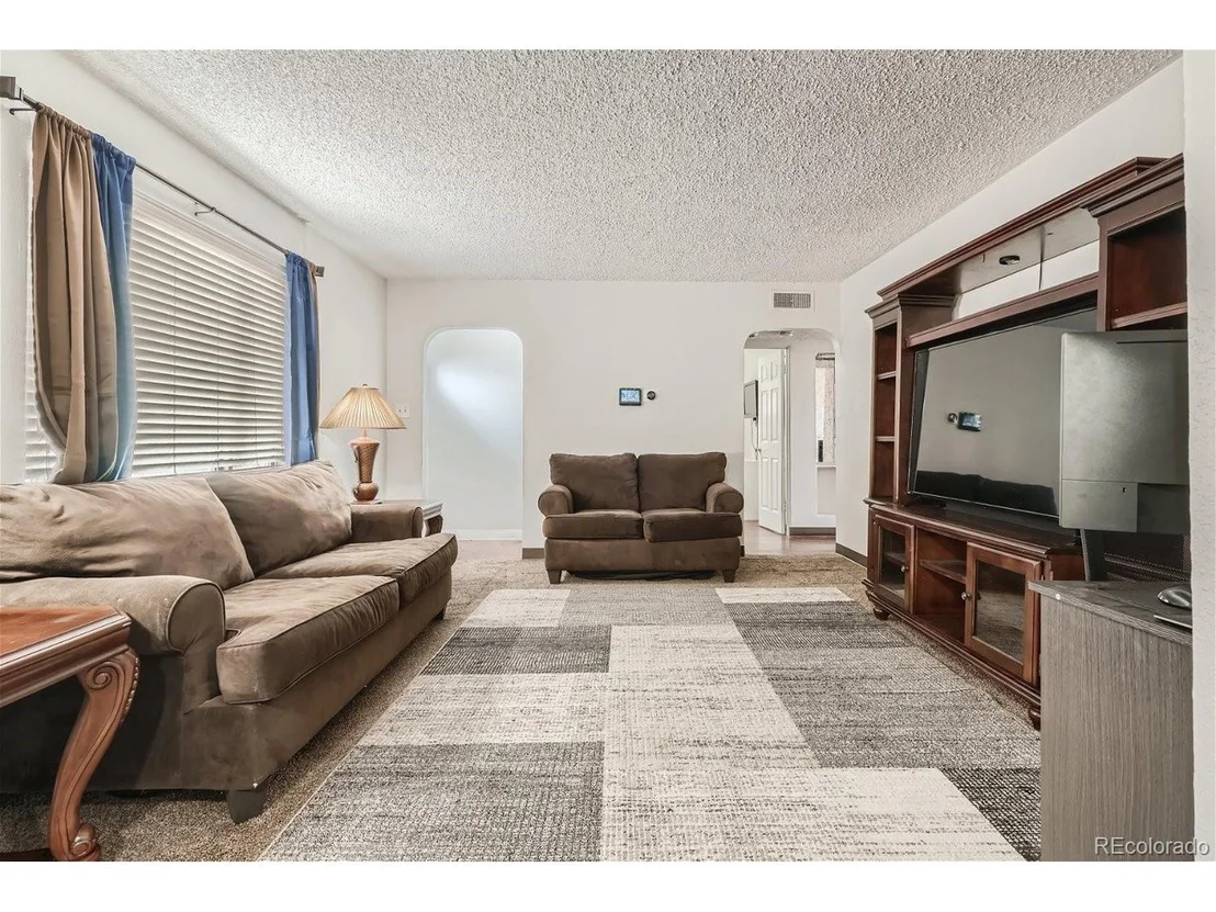Photo of 1010 Eppinger Blvd