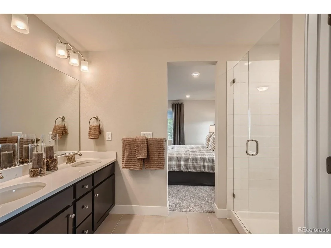 Photo of 1370 Bloom St