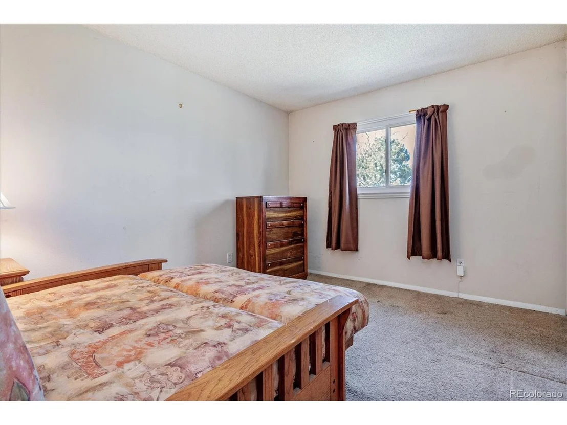 Photo of 5155 Deephaven Ct