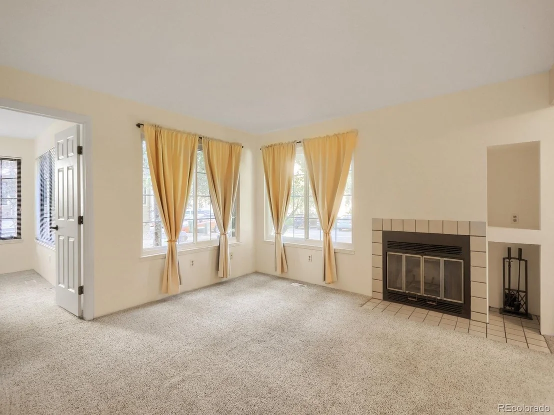 Photo of Unit E at 4819 White Rock Cir