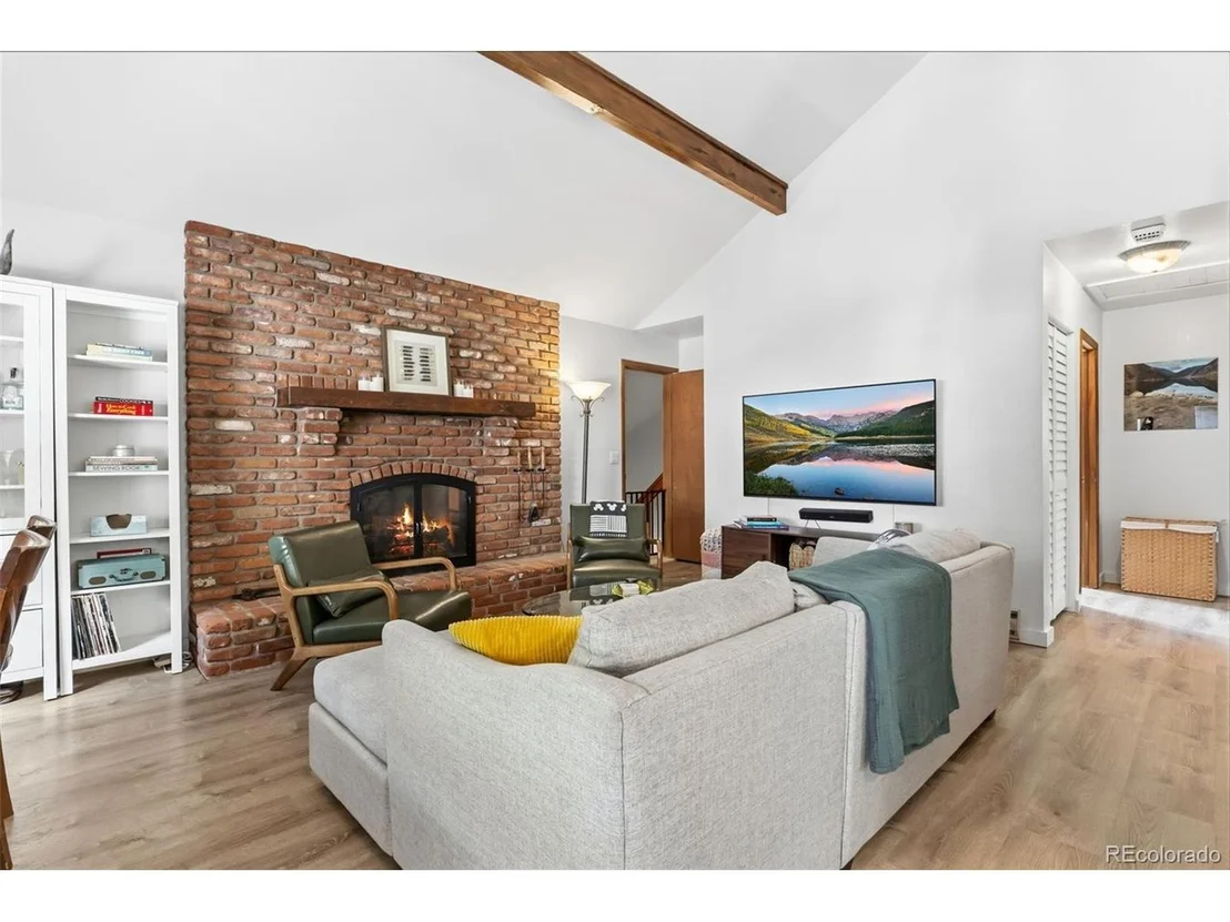 Photo of 1105 Main St