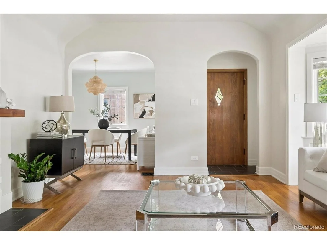 Photo of 450 Elm St